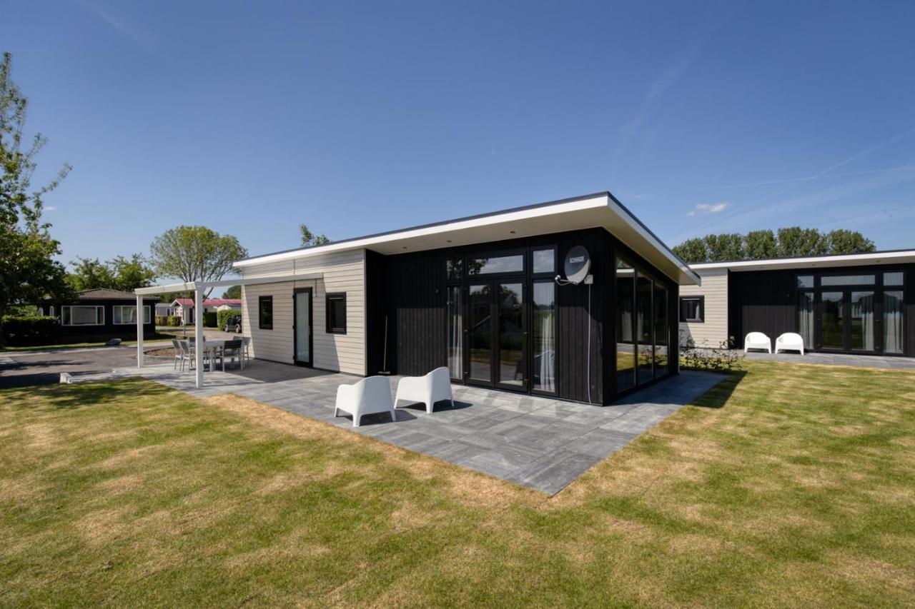 Recreatiepark Jachthaven De Veerstal Lathum - Luxe Chalet Εξωτερικό φωτογραφία